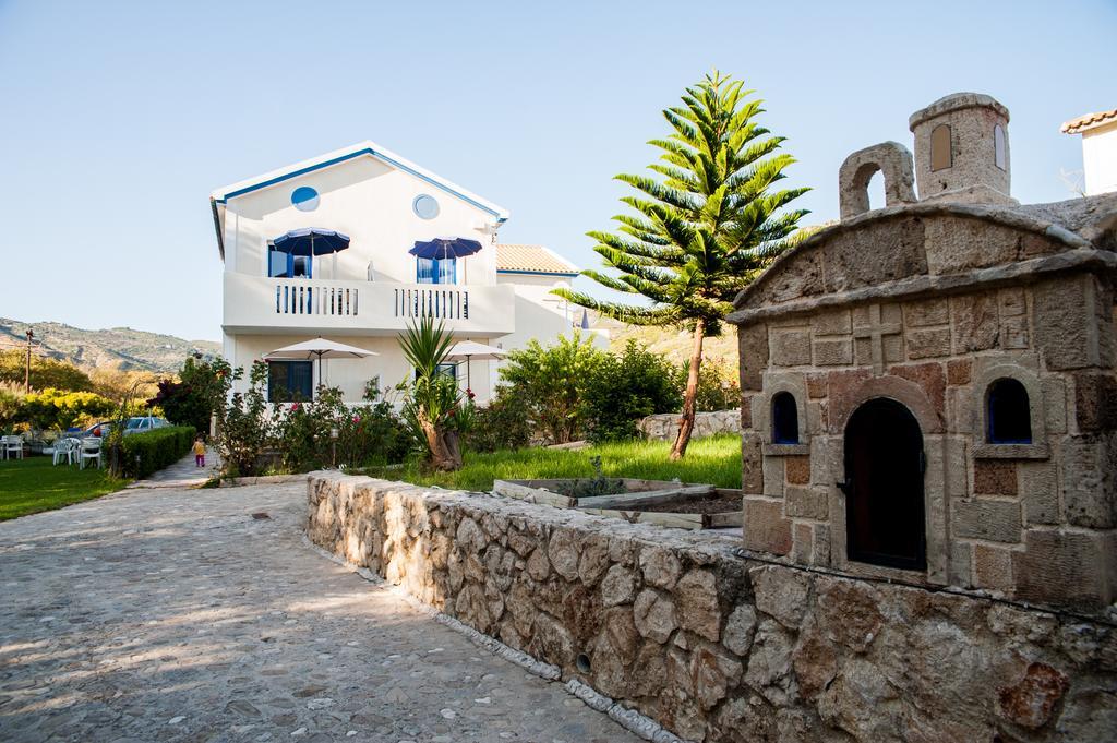 Dreams Apartments - Katelios,Santa Barbara Beach Exterior photo